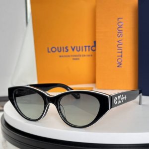 Louis Vuitto*Model Z2686U Size 53口19-145
