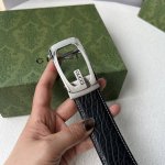 特 品牌： 古奇 新款进口小牛皮，手感细腻柔软。搭配纯钢自动精品钢扣，男士必备！宽度：3.5Cm