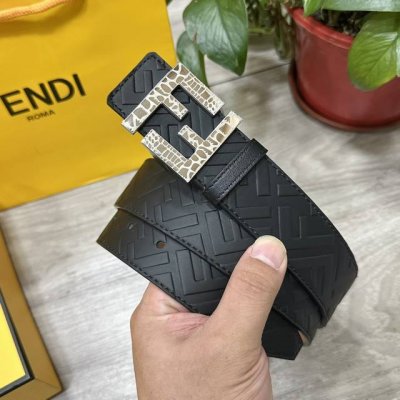图片包装+10 Fendl 芬迪 宽38Mm双面原版小牛皮 搭配单钌钯电镀扣 完美的手感.油边 出众的设计.风格 高贵奢华 时尚大方 高清实拍 货真价实 品质保