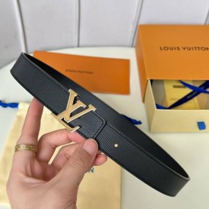 寬：30Mm 驢家新品 Ss23特別限定女士腰帶 經典雙面撞色進口Togo荔枝紋 質感超好 上身效果特佳 搭配新款字母扣 閃閃發亮.多色選