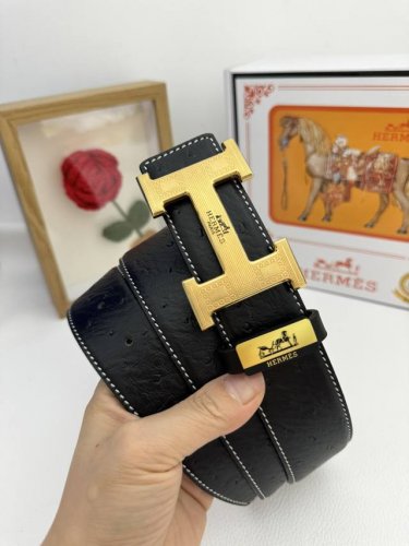 品名：爱马仕.Hermès 原单 材质：原单牛皮腰带 百分百头层牛皮腰带保证真皮，24K纯钢扣，专柜原单品质、做工精细，时尚大牌，送人自用首选 包装： 请认准如