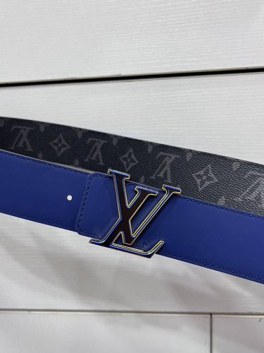 Lv.路易威登 全套包装 宽度 40Mm宽度 正品一体铸造五金钢扣 原厂皮料 双面原厂定制进口面料 可送礼自用不错选择
