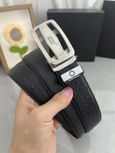 品名：万宝龙 Montblanc 自动带 材质：原单牛皮腰带 百分百头层牛皮腰带保证真皮，24K纯钢扣，专柜原单品质、做工精细，时尚大牌，送人自用首选 包装：