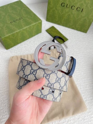 配全套包装礼盒 古奇 4.0印花进口防水面料，内衬原版皮底。配以经典互扣式双色Gg铜金属扣头，原单品质，专柜同款。