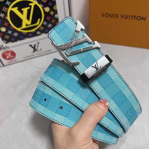 品名：Lv..路易..威登原单 材质：原单牛皮腰带 百分百头层牛皮腰带保证真皮，24K纯钢扣，专柜原单品质、做工精细，时尚大牌，送人自用首选 包装： 请认准如图