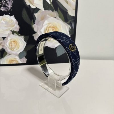 特 配专柜包装 Gucci 古驰 最新老花发箍 小仙女快入手 特殊材质 不嘞头 可盐可甜～