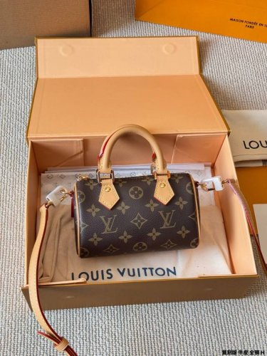 复刻版 牛皮 全钢 Lv Nano Speedy 16 枕头包 Lv 新款系列 枕头包 手袋,全网首发 Lv Speedy Nano 枕头包这款Retiro 手