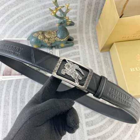 巴宝莉 特种皮腰带自动带系列 ，原厂五金精品不锈钢扣，手感柔软舒适 宽3.5Cm。 - 点击图像关闭
