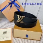 配全套包装礼盒 Lv S-Lock系列 宽度3.5Cm 精致的字母搭扣 搭配品牌專用小牛皮压logo标识 双面用
