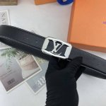 配全套包装礼盒 Lv 男士花皮腰带38Mm 双面进口皮可双面使用 专柜走线 搭配新款扣