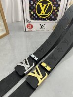 品名：Lv..路易..威登原单 材质：原单牛皮腰带 百分百头层牛皮腰带保证真皮，24K纯钢扣，专柜原单品质、做工精细，时尚大牌，送人自用首选 包装： 请认准如图
