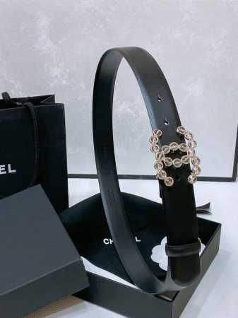 Chanel 24C 树脂水晶 Logo搭扣 黄铜金属 进口胎牛皮平纹带身 饰有Cc小Logo手感柔软 细腻 3.0Cm - 点击图像关闭
