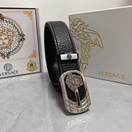 品名：Versace.范思哲 材质：原单牛皮腰带 百分百头层牛皮腰带保证真皮，24K纯钢扣，专柜原单品质、做工精细，时尚大牌，送人自用首选 包装： 请认准如图专