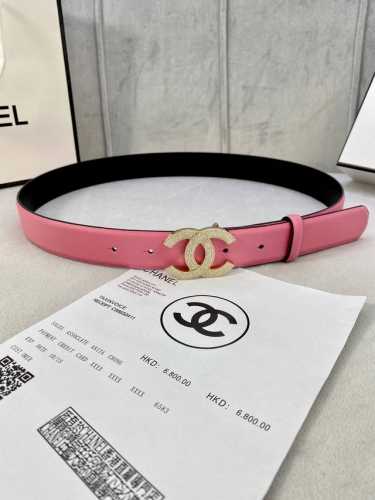 宽度3.0Cm Chanel 香奈儿 经典款平纹 两面牛皮搭配金 银 色镶钻钢扣。