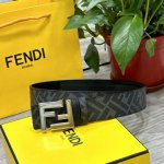 FENDI 芬迪 专柜同款 宽4.0CM 双环正反用腰带 FF按钉搭扣 黑色Cuoio Romano皮革材质 反面面料带有烟草黄和黑色FF图案 四方金属饰面 时