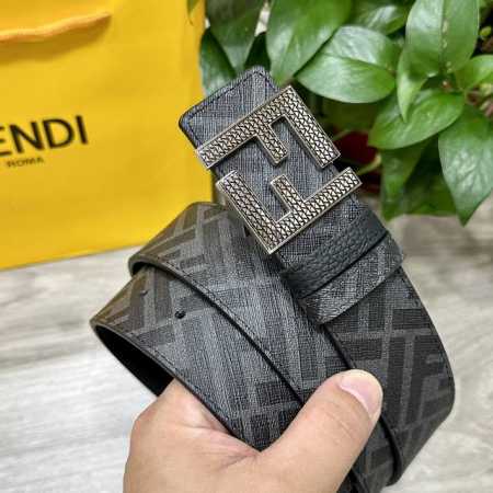 图片包装＋10 Fendi 芬迪 专柜同款 宽4.0Cm 双环正反用腰带 Ff按钉搭扣 黑色Cuoio Romano皮革材质 反面面料带有烟草灰和黑色Ff图案 - 点击图像关闭