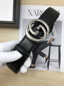 配送专柜全套礼盒包装 古驰 原单头层牛皮荔枝纹面 内衬头层小牛皮底 搭配互扣式G带扣深受品牌辉煌的70年代经典设计所影响 得以重新诠释 原厂皮料定制 专柜宽度3