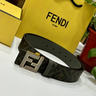特 Fendi芬迪专柜同款 宽4.0Cm 双环正反用腰带 Ff按钉搭扣 灰色Cuoio Romano皮革材质 反面面料带有烟草黄和黑色Ff图案 四方金属饰面 时