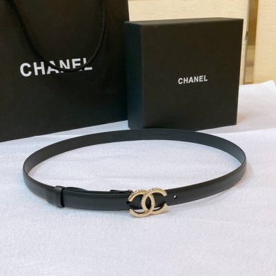 Chanel Cc 水钻 排钻金 与银 Logo扣. 进口胎牛皮腰带 2.0Cm精品 精致 典雅