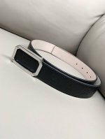 Gg 古驰 3.5宽度 进口牛皮热压花 精致五金 高端品质定制 新季来临 典藏设计中的标志性元素于 早秋系列焕发新意。这款腰带选用镂空设计增添几分个性