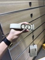配送专柜包装 打孔针 特批 宽30Mm，原单进口双面头层牛皮，搭配原单钌钯电镀F扣，支持Nfc手感.油边近乎完美，原产皮料定制，质感无可挑剔，出众的细节，高清实