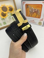 品名：爱马仕.Hermès 原单 材质：原单牛皮腰带 百分百头层牛皮腰带保证真皮，24K纯钢扣，专柜原单品质、做工精细，时尚大牌，送人自用首选 包装： 请认准如