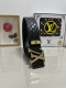品名：Lv..路易..威登 材质：原单牛皮腰带 百分百头层牛皮腰带保证真皮，24K纯钢扣，专柜原单品质、做工精细，时尚大牌，送人自用首选 包装： 请认准如图专柜