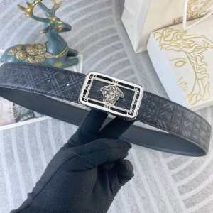 范思哲 特种皮腰带系列 ，原厂五金精品不锈钢扣，手感柔软舒适 宽3.8Cm。P210