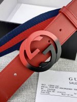 宽度4.0Cm G U C C I 经典帆布织带腰带 头尾用采头层小皮牛的点缀 配以织纹质皮滚边和原单钢扣。夏季男百女搭款 上身效超果级棒