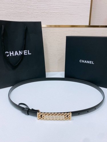 特 Chanel 24C 黄铜金属 进口胎牛皮 1.5Cm 手感柔软 精致腰带 经典链条打扣 超有质感 码数75-100欧