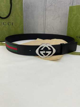 宽度4.0Cm Gucci 经典帆布织带腰带，配以织纹皮质滚边和双G原单镶钻钢扣。绿色 红色 绿色棉质帆布编织腰带，配以黑色头层牛皮 - 点击图像关闭