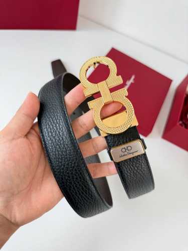 品名：菲拉格慕.Ferrgamo腰带 皮带 原单 型号：挂扣，纯铜材质经典挂扣，实物拍摄，头层牛皮 材料：百分百头层牛皮，保证真皮。纯铜材质，真空电镀永不掉色，