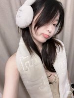 羊毛耳罩疯狂打Call值得拥有 人间白富美,网红明星同款 香奈儿滑雪耳罩，保暖 滑雪日常凹造型简直太赞了 保暖打气物件 高颜值 自留黑白两色 可以戴一辈子不过时