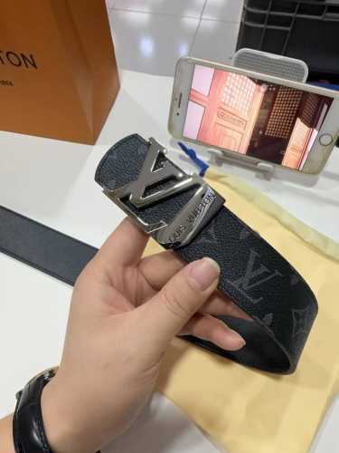 lv（路易威登）特P180 全套包装 40Mm宽度 正品一体铸造五金钢扣，原厂皮料 双面原厂定制面料，可双面使用！区别市场货
