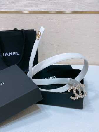 Chanel 24C 进口胎牛皮 软硬适中的小牛皮 Cc Logo黄铜搭扣 一年四季最不可缺少的搭配神器 穿裙子西装搭它简直不要太高级 2.0Cm精品 码数75 - 点击图像关闭