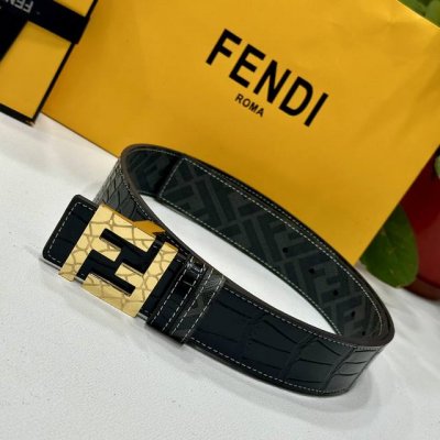 特 Fendi芬迪专柜同款 宽4.0Cm 双环正反用腰带 Ff按钉搭扣 黑色Cuoio Romano皮革材质 反面面料带有烟草黄和黑色Ff图案 四方金属饰面 时