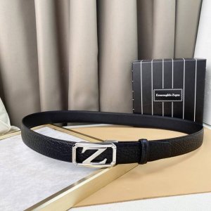 杰尼亚。 头层牛皮 宽3.5Cm 官网同步，不锈钢金属标识，适合商务低调人士！自动带款式！