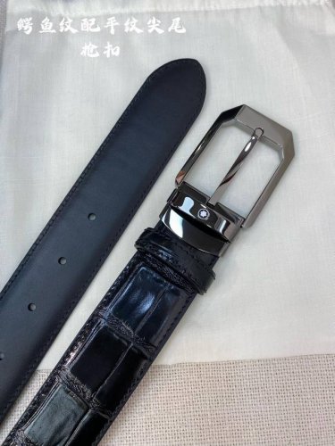 特 Montblanc万宝龙 宽3.5Cm 采用头层牛皮 精品针式扣头 自由裁剪商务休闲皮带