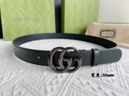 原厂皮 Gucci腰带简洁经典不仅征服了男士，也让许多女士们爱不释手。复古与时髦并存。这款进口牛皮纹理带身搭配品牌经典logo金属扣，腰间必配饰物。2.0 3. - 点击图像关闭