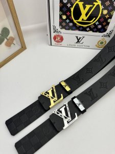 品名：Lv..路易..威登原单 材质：原单牛皮腰带 百分百头层牛皮腰带保证真皮，24K纯钢扣，专柜原单品质、做工精细，时尚大牌，送人自用首选 包装： 请认准如图