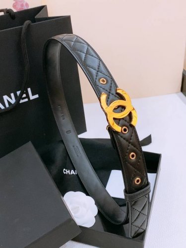 Chanel Logo 光面经典Cc搭扣 黄铜金色金属 3.0Cm精品 羊皮腰带 手感柔软极佳 典雅