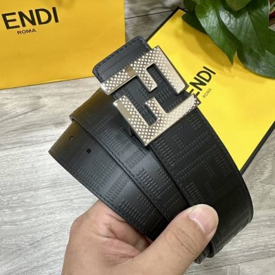 图片包装＋10 Fendi 芬迪 专柜同款 宽4.0Cm 双环正反用腰带 Ff按钉搭扣 黑色Cuoio Romano皮革材质 反面面料带有烟草黄和黑色Ff图案
