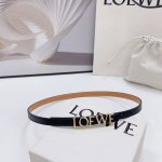 特 P190 1.5Cm罗意威新款光滑牛皮革腰带，以金属Loewe品牌标志，长度：75.80.85.90.95.100欧