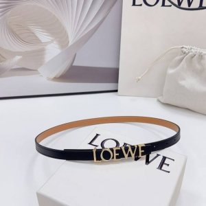 特 P190 1.5Cm罗意威新款光滑牛皮革腰带，以金属Loewe品牌标志，长度：75.80.85.90.95.100欧
