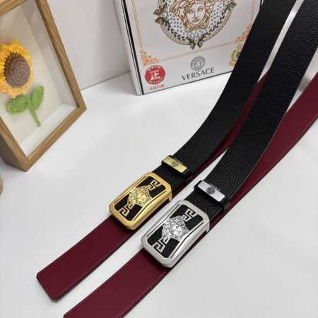 品名 Versace.范思哲 材质 原单牛皮腰带 百分百头层牛皮腰带保证真皮 24K纯钢扣 专柜原单品质 做工精细 时尚大牌 送人自用首选 包装 请认准如图专柜 - 点击图像关闭