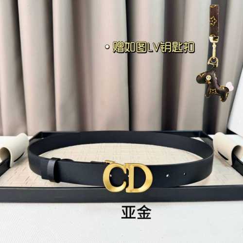 Dior 24早春新款 C D搭扣黄铜腰带扣，女士小牛皮腰带 经典永存 3Cm