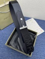 Tom 、Ford 汤姆、福特。新品双面进口小牛皮，简约商务男士腰带，4.0Cm宽