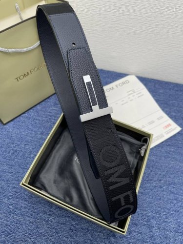 Tom 、Ford 汤姆、福特。新品双面进口小牛皮，简约商务男士腰带，4.0Cm宽