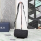 迪奥 Roller Dior Oblique男士肩背斜挎包 圆筒包 配专柜正品盒子 型号：1Ropo061 黑布提花 米色和黑色 Oblique 印花 外部饰有