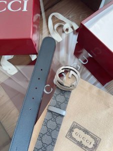 特 。Gucci 表面定制Pvc面料 宽度4.0Cm 专柜新版Logo横标，原版进口南非皮底，精品双G铜扣 高端品质，不惧对比。